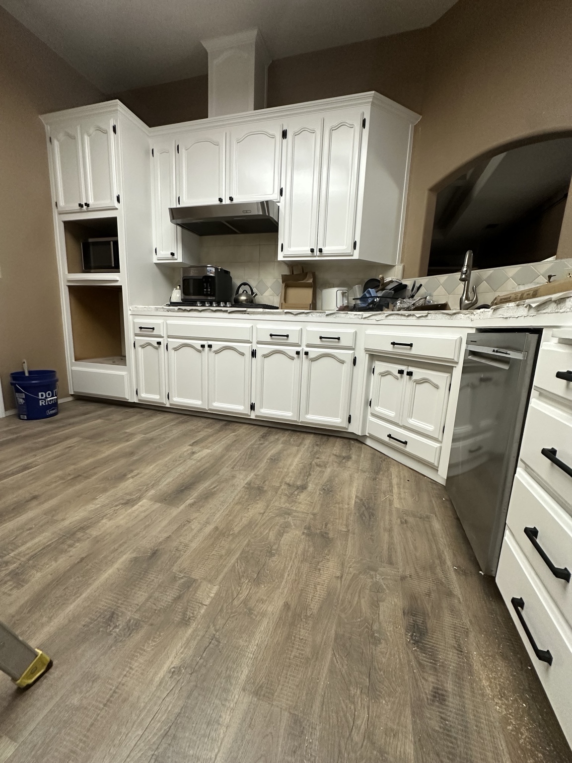White painted kitchen cabinets